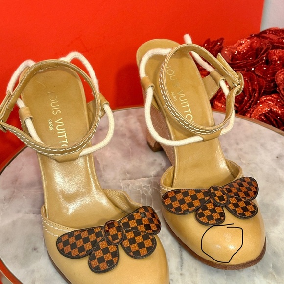 Louis Vuitton Beige Checkered Women's Shoes - Picture 9 of 13